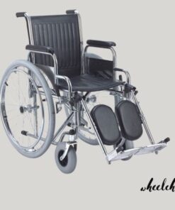 wheelchair with adjustable foot rest